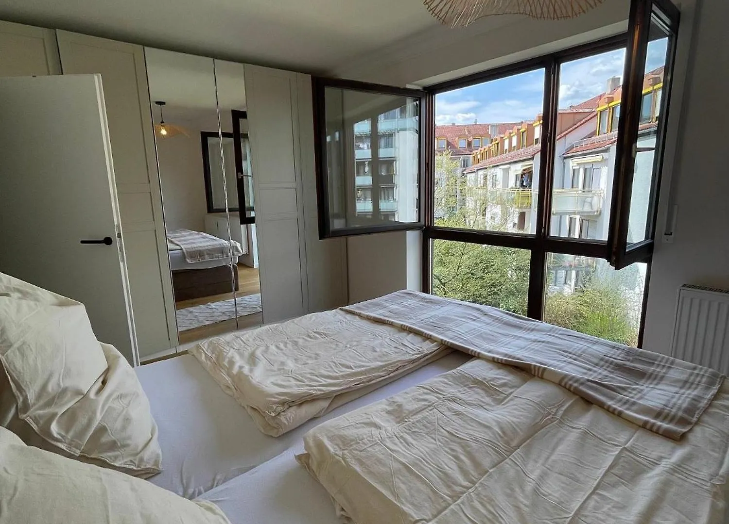 Modernes Designer Apartment Mit Balkon 5 Min Zum Oktoberfest & City München